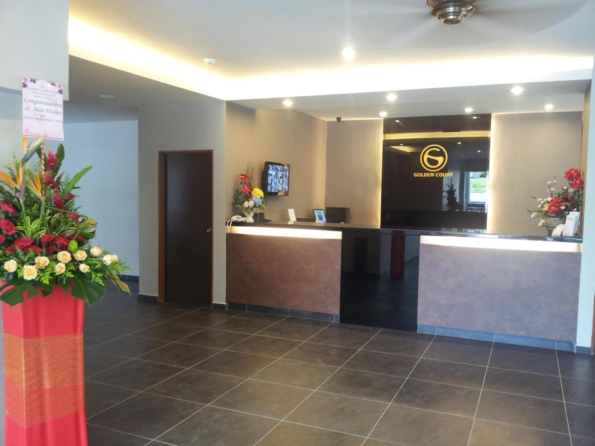 Golden Court Hotel - Tun Abdul Razak Johor Bahru Exterior photo