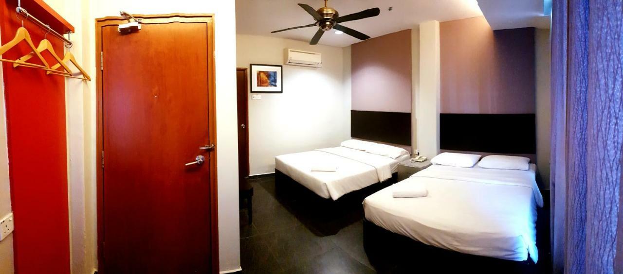Golden Court Hotel - Tun Abdul Razak Johor Bahru Exterior photo